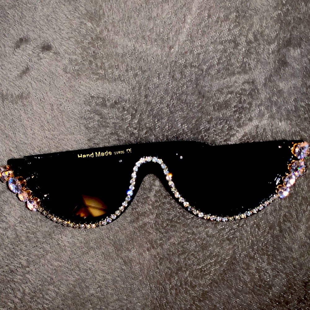 Slim Diamond Frame Sunglasses